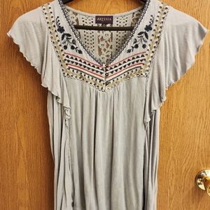 Ladies' short sleeve blouse size Medium